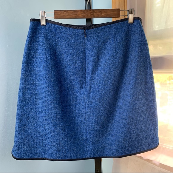 Banana Republic Royal Blue Tweed Shirttail Hem Skirt - Picture 7 of 9